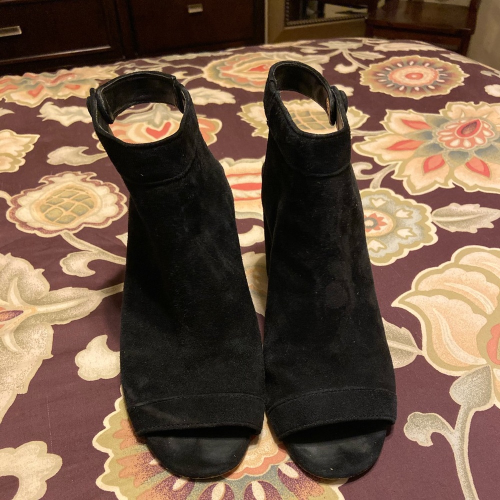 Black suede Ann Taylor boot sandal
